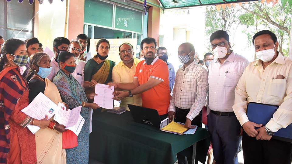 MLA launches PM Svanidhi Micro Lending Scheme for street vendors