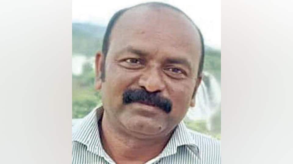 Senior Journalist ends life at Chamarajanagar