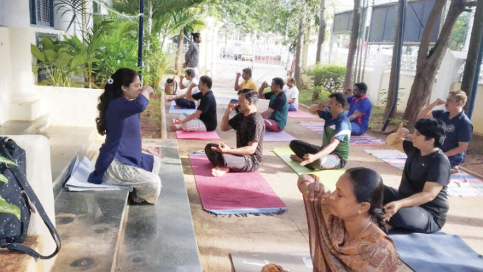 Yoga session at Lokayukta Office
