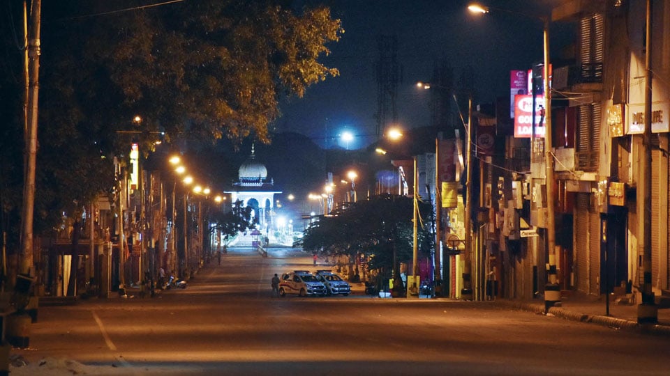 Government’s night curfew order comes under criticism