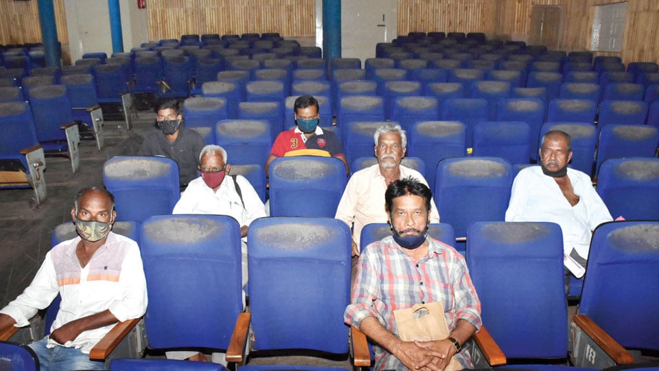Single screen cinema halls re-open… but without audience
