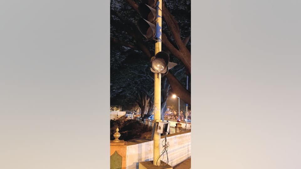 Increasing thefts of traffic management equipment in city