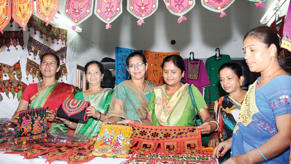 Special Handloom Expo and Gujarat Handicrafts Utsav at JSS Urban Haat from tomorrow