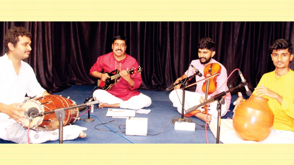 Young musicians fascinate music-lovers