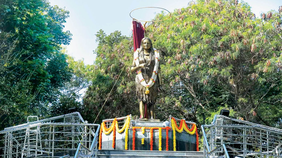 CM to unveil Akkamahadevi Statue, inaugurate Basava Bhavan in city tomorrow