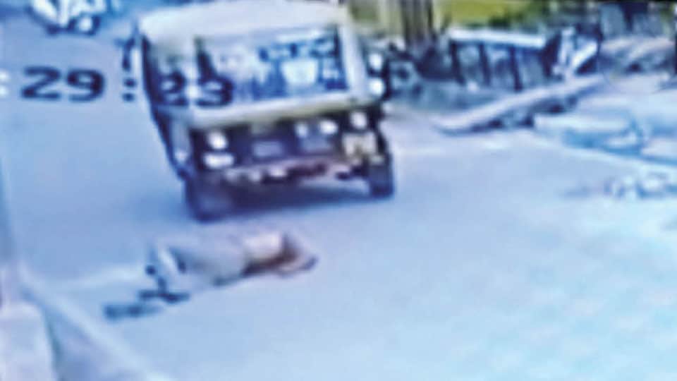 Brutal Murder Case: Two arrested for killing man by running autorickshaw over him