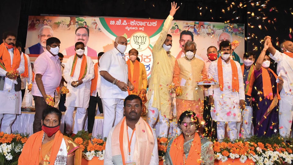 Work hard to help BJP win 150 seats in next Assembly polls: CM