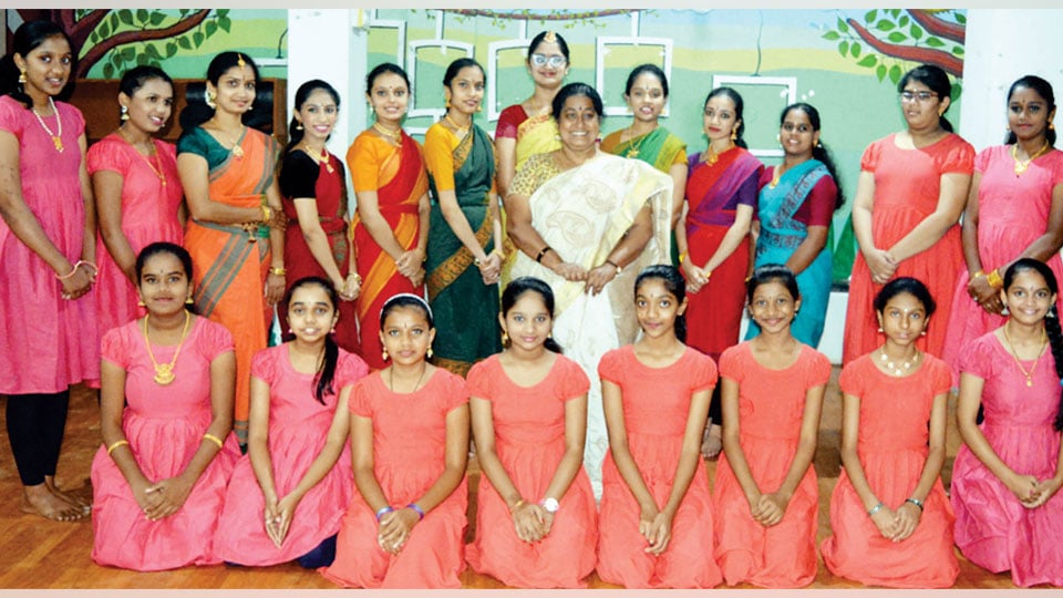 Sri Nruthya Nikethana students excel in Bharatanatyam, Kuchupudi exams