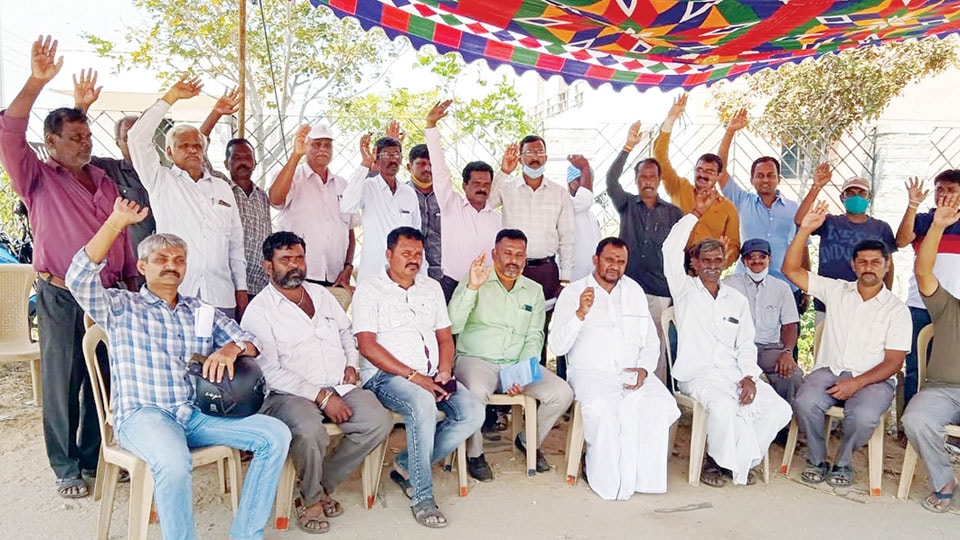 Residents protest over setting up of waste disposal facility at Sathagalli