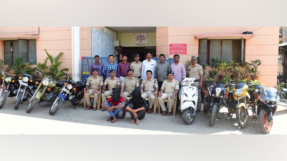 Two-wheeler lifters nabbed: Eight vehicles worth Rs. 8 lakh recovered