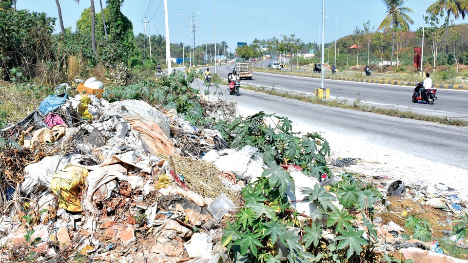 Dumping your trash slyly on Ring Road?: 75 CCTV cameras to watch you, catch you