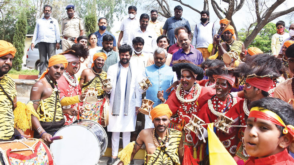 Janapara Utsava enthrals public