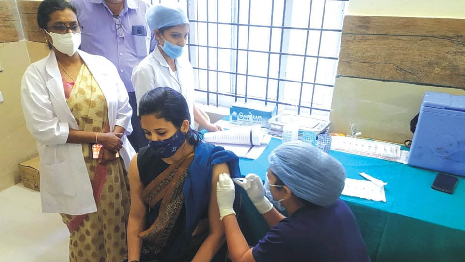 COVID vaccination for frontline workers begins: Mysuru DC Rohini Sindhuri takes shot