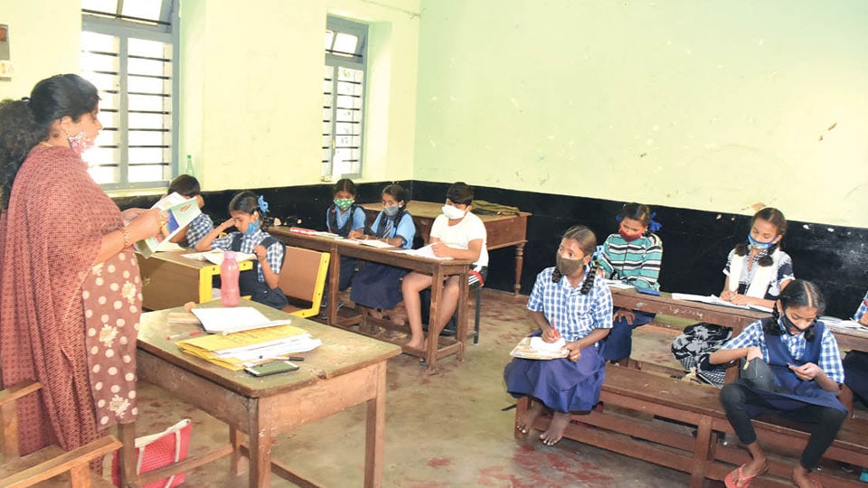 Physical classes for 6th, 7th and 8th std. students begin