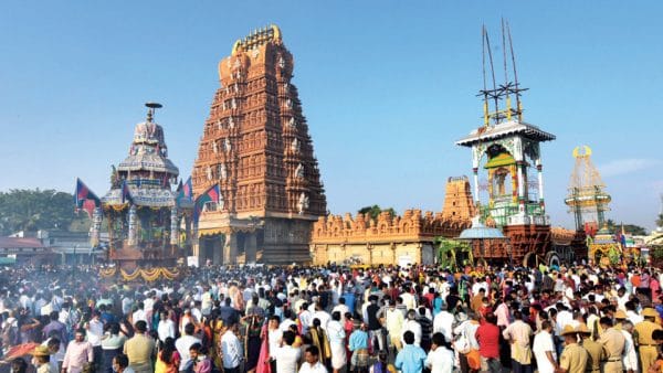 Nanjangud Car Fest sans COVID safety norms - Star of Mysore