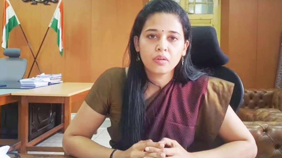 Residence renovation and procurement allegations: State orders departmental probe against Rohini Sindhuri