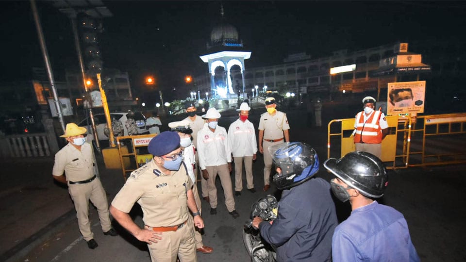 Night Curfew: Police top brass get on to City Streets