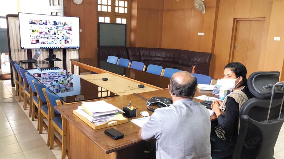 CM holds video-conference with GP Heads on COVID surge