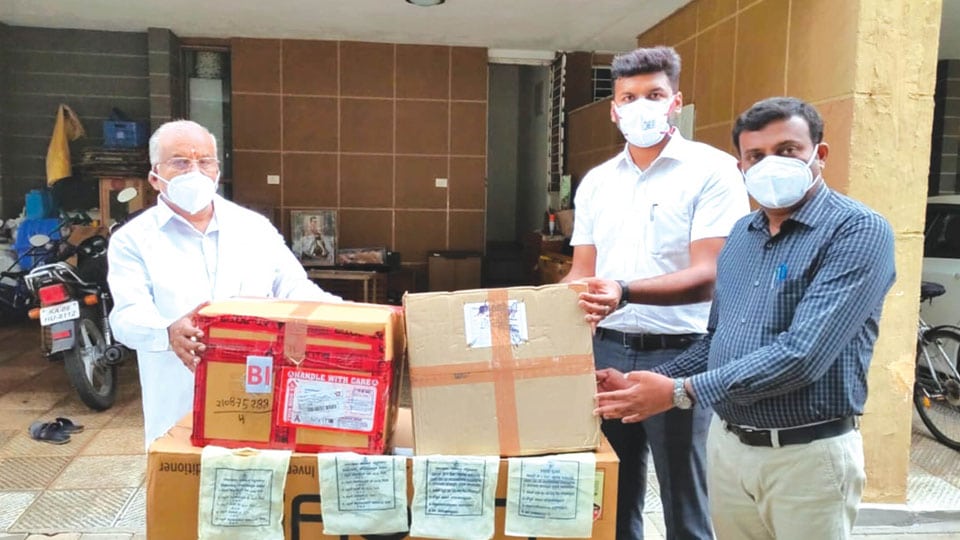 MLA distributes medicines for Covid patients