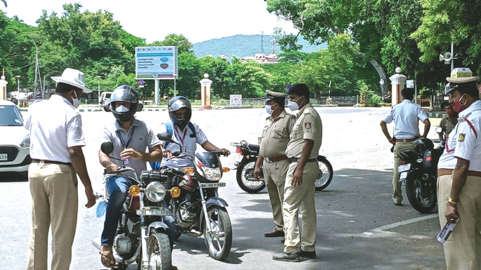 Lockdown violation: 506 vehicles seized in city in three days