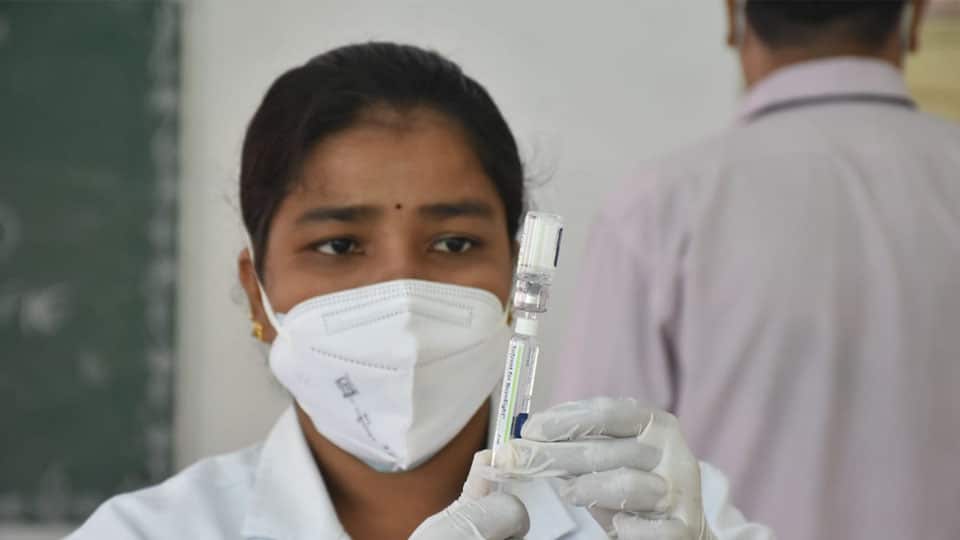 Over 2.6 crore vaccine doses still available with States: Centre