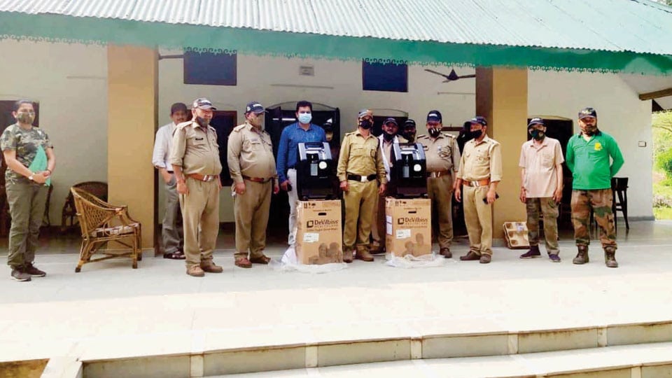 NGO donates Oxygen Concentrators to Forest Departments