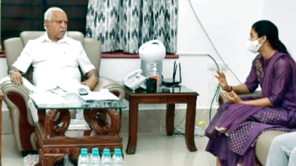Rohini Sindhuri meets CM