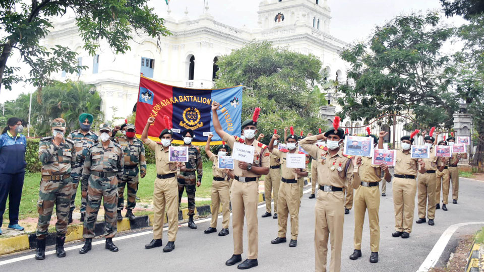 NCC Cadets Cheer for India