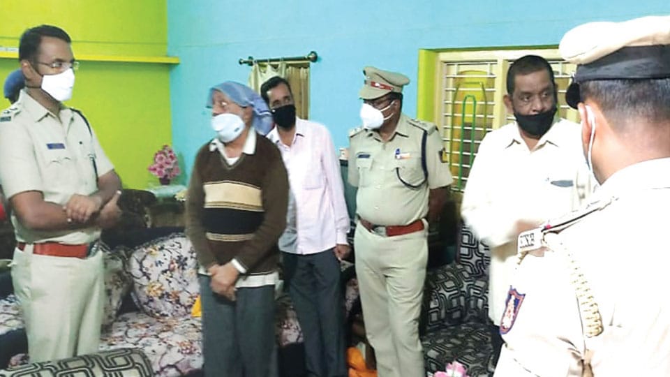 Hunsur dacoity case: SP conducts spot inspection