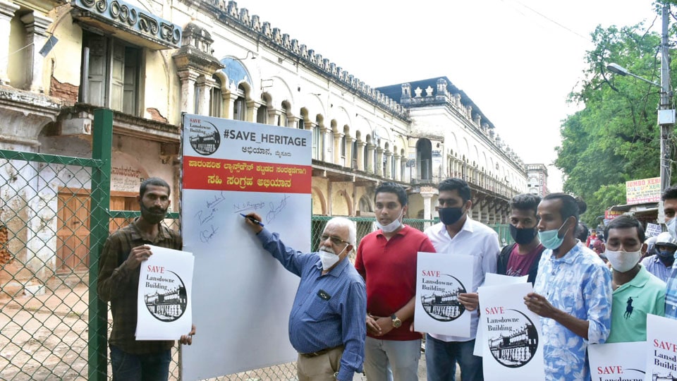 Save Devaraja Market, Lansdowne Building: Signature campaign launched against demolition