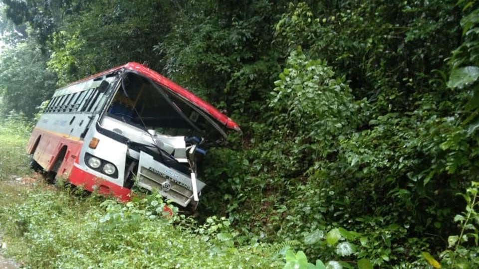 Four injured as KSRTC bus swerves into roadside drain