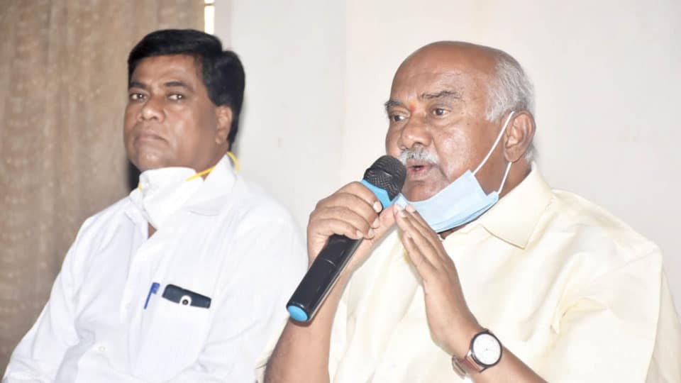MLC takes objection to Seers’ open support for CM Yediyurappa
