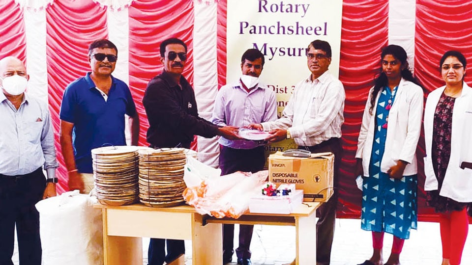 Rotary Panchsheel donates essentials to Charaka Hospital
