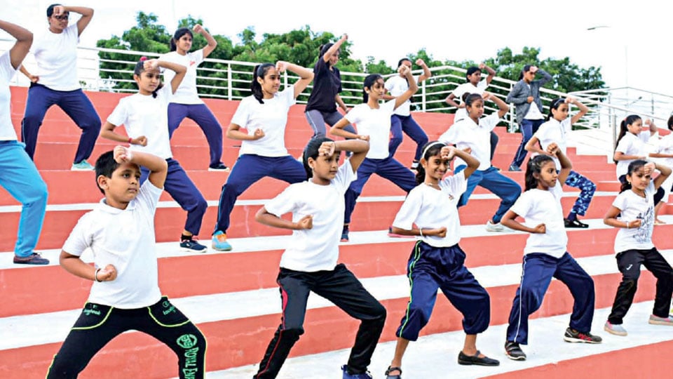 Self-defence training for girls by Police Department