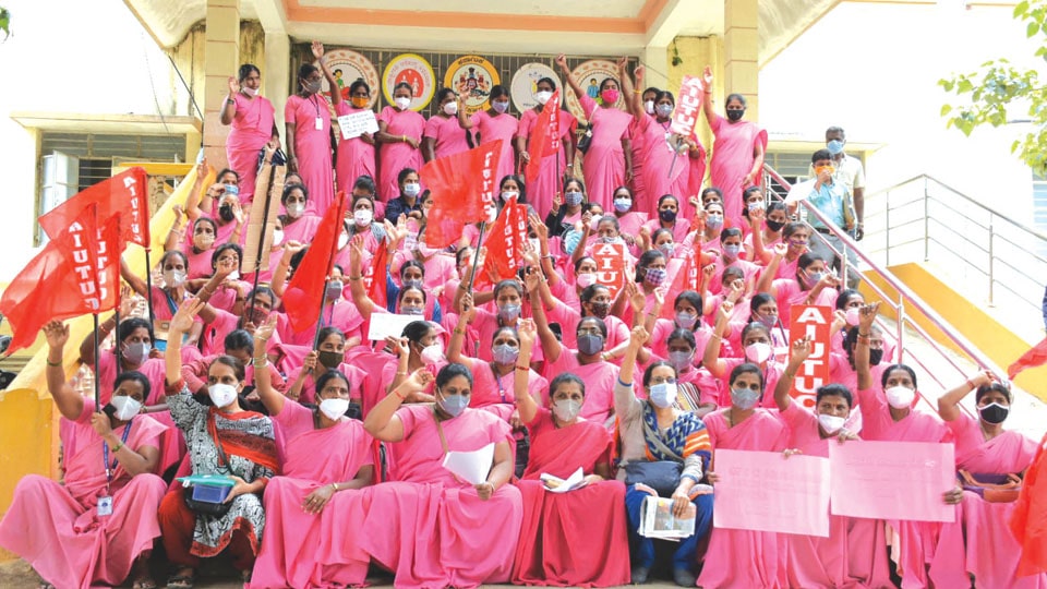 ASHA workers oppose uploading of Data after NCD survey