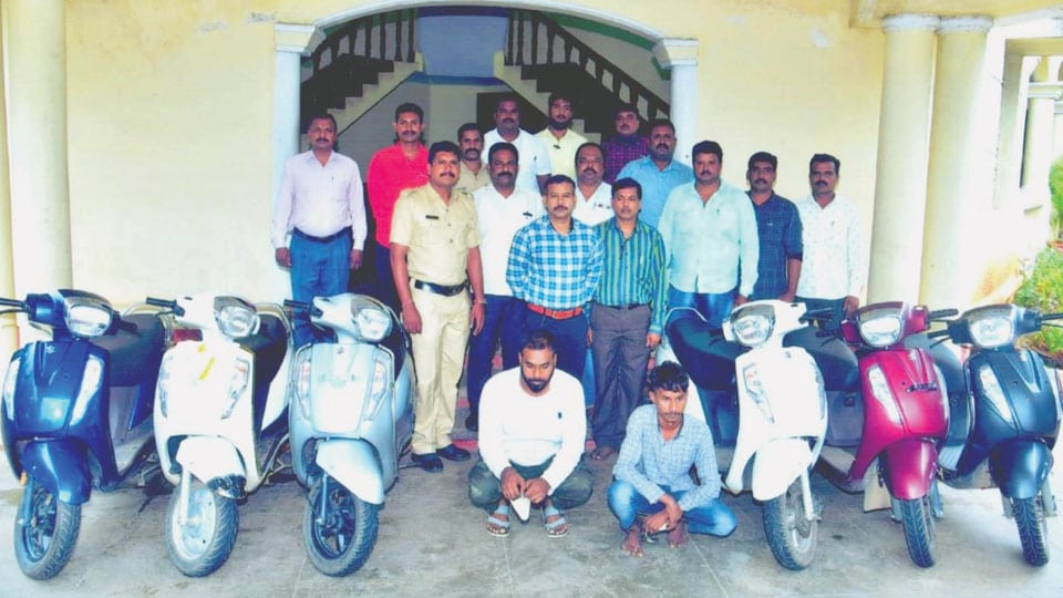 Two-wheeler lifters arrested