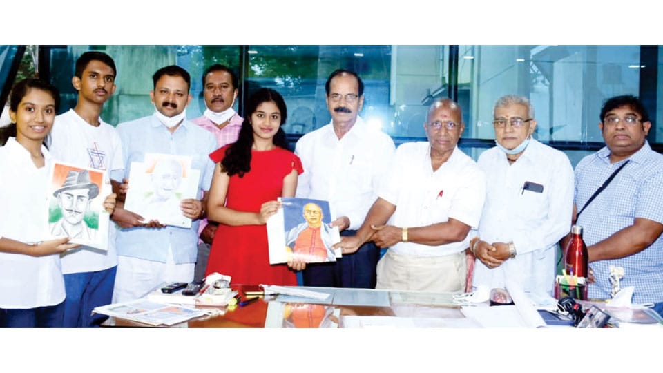 Winners of Independence Day painting contest
