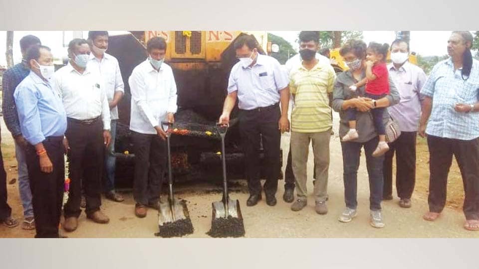 Road asphalting works launched in Ward No. 6