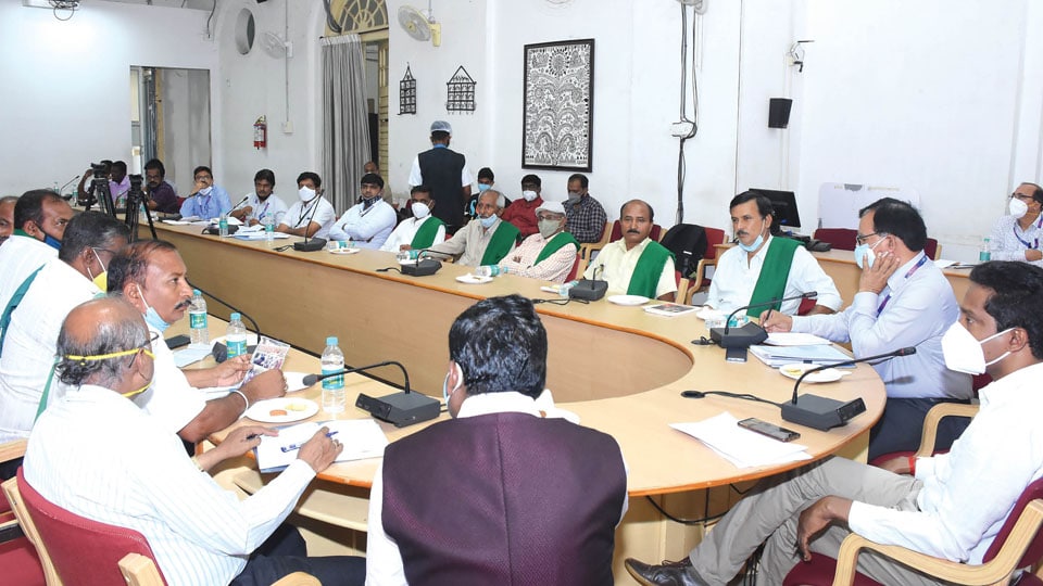 Alleged harassment to farmers by Banks: DC chairs meeting of farmer leaders and Bank officials