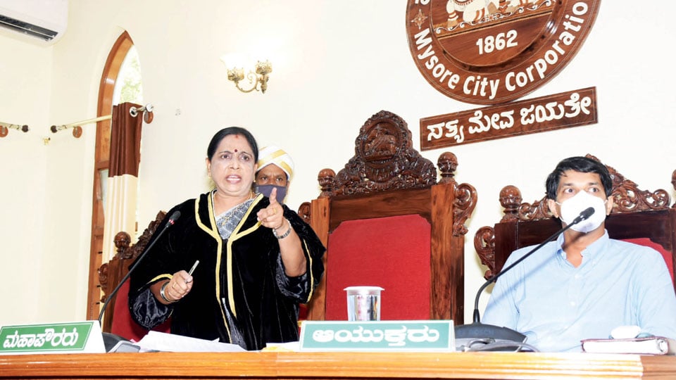 Mayor, Comr. briefed about Swachh Survekshan, AMRUT scheme
