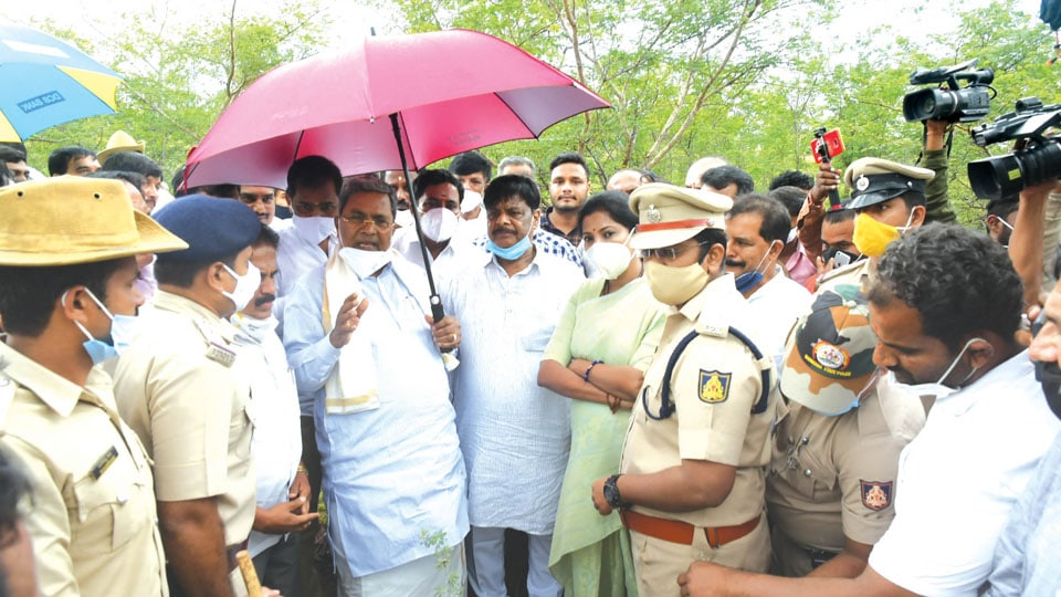Gang rape incident at Chamundi foothill: City Police forced victim not to testify, alleges former CM
