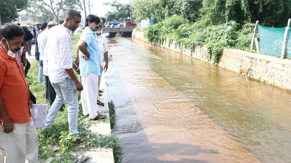 MLA inspects rain-affected areas
