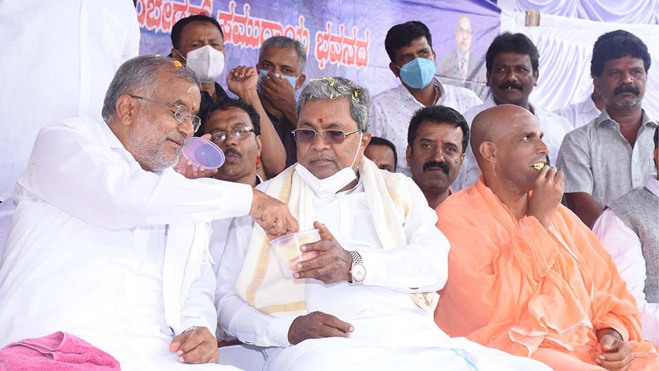 It is left to GTD’s decision to join the Congress: Siddharamaiah