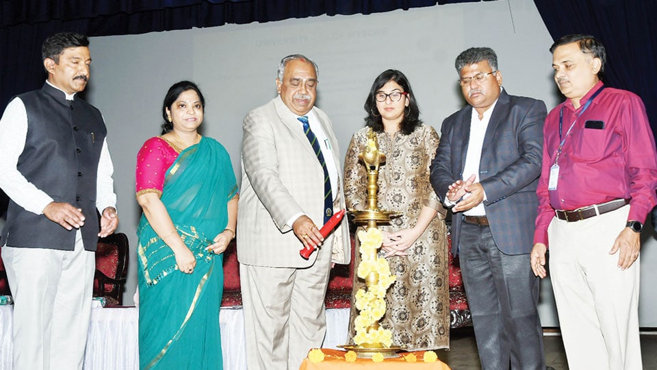 Adapt to changing demands of life: Mysore Varsity VC tells students