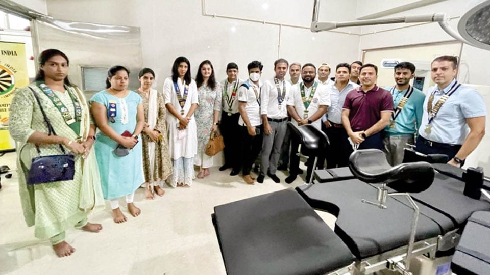 Mysore Amity Round Table-156 donates critical equipment to MMA Hospital