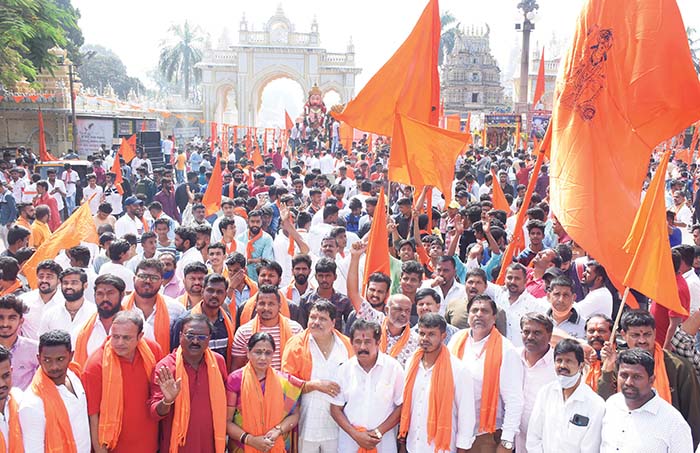 Hanuma Jayanti celebrated with fervour in front of Palace-1