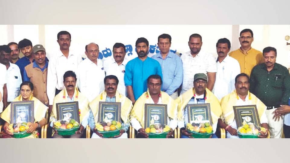 ‘Abhyudaya Pathrakarta’ awardees