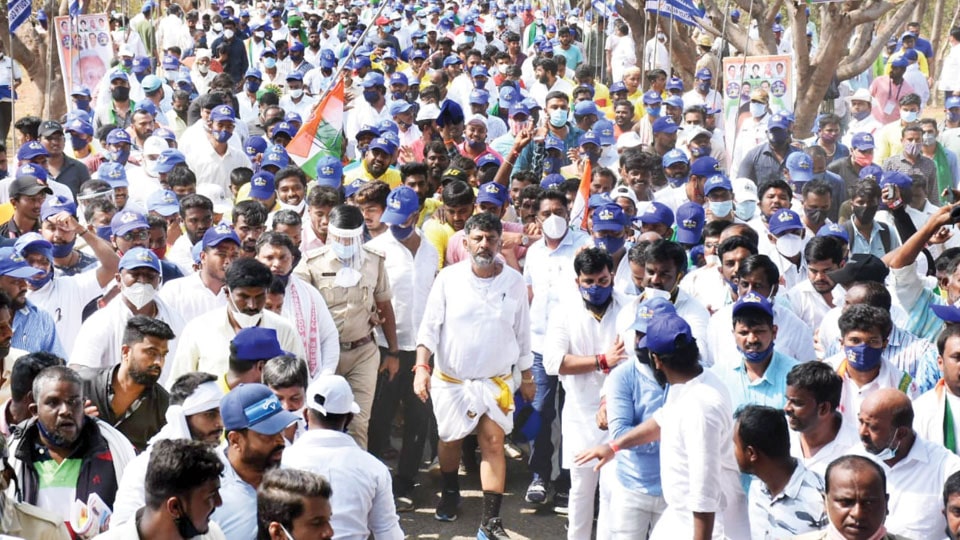 Congress launches 170-km Mekedatu march for water