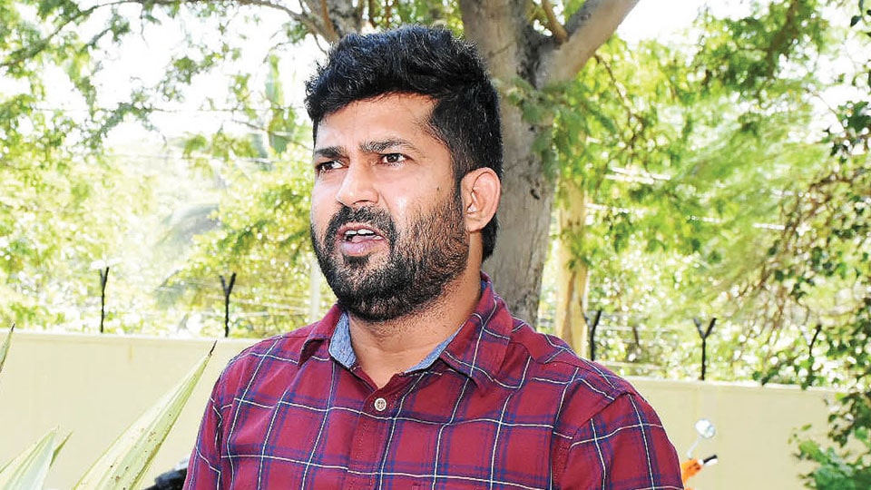 My fight is for Kannada, not on any officer of Mysore University: Pratap Simha
