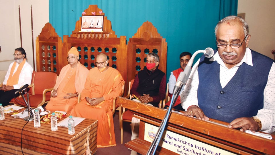 Inculcate Swami Vivekananda’s teachings to be better human beings: UoM VC